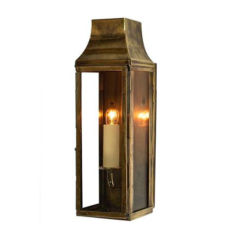 KINGSLEY OUTDOOR Slim Wall Lantern in Antique Brass